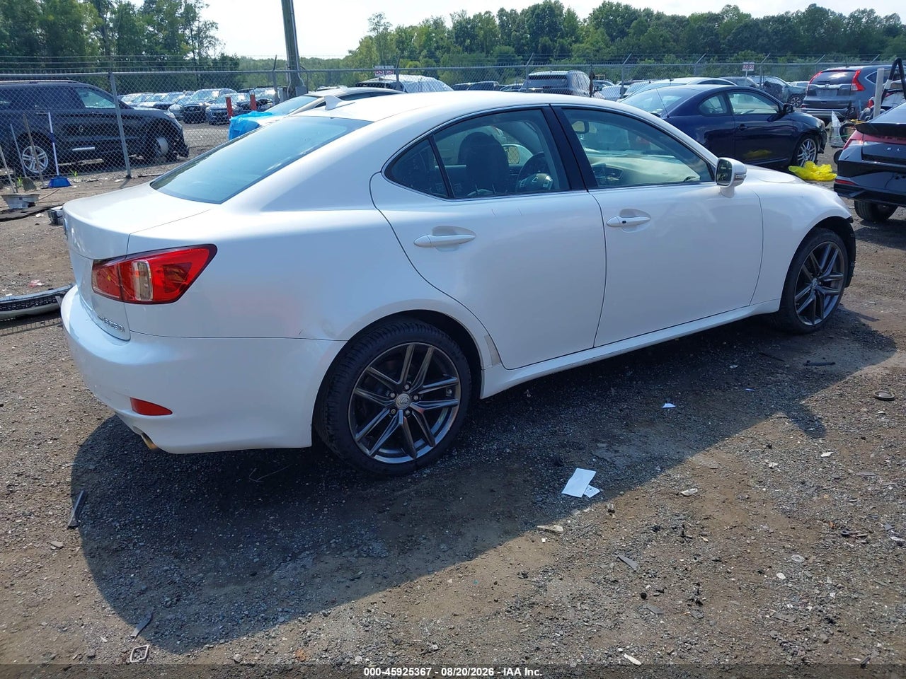 2011 LEXUS IS 250 · 4/11
