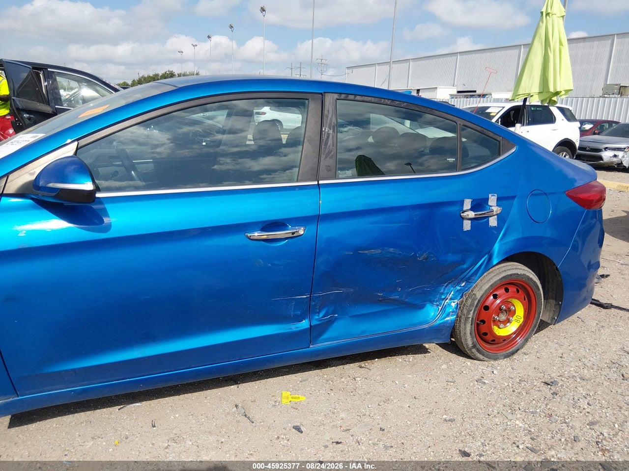 2017 HYUNDAI ELANTRA LIMITED · 6/11