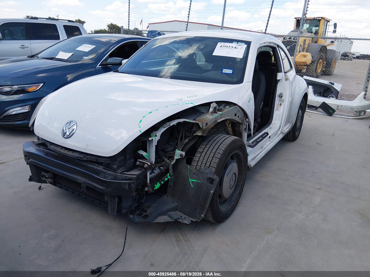 2015 VOLKSWAGEN BEETLE 1.8T · 2/11