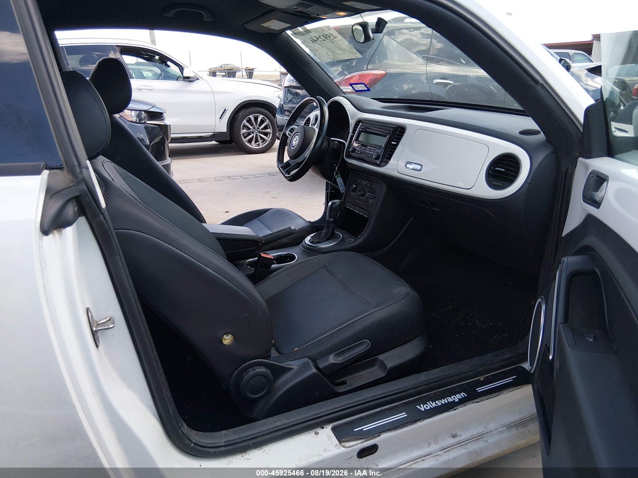 2015 VOLKSWAGEN BEETLE 1.8T · 5/11