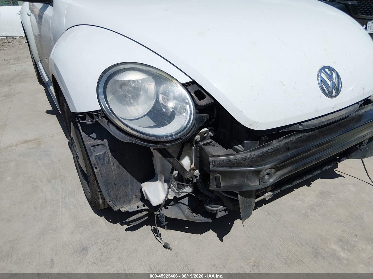 2015 VOLKSWAGEN BEETLE 1.8T · 6/11