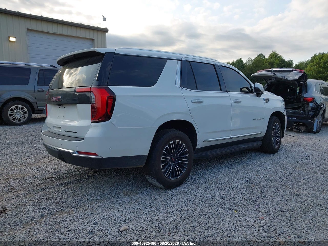 2025 GMC YUKON 4WD ELEVATION · 4/11