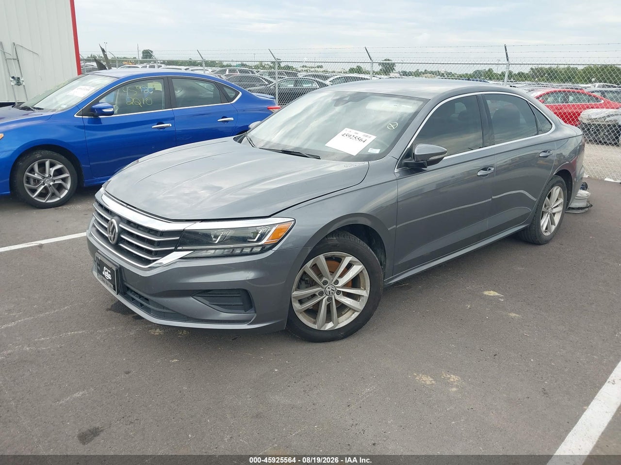 2020 VOLKSWAGEN PASSAT 2.0T SE · 2/11