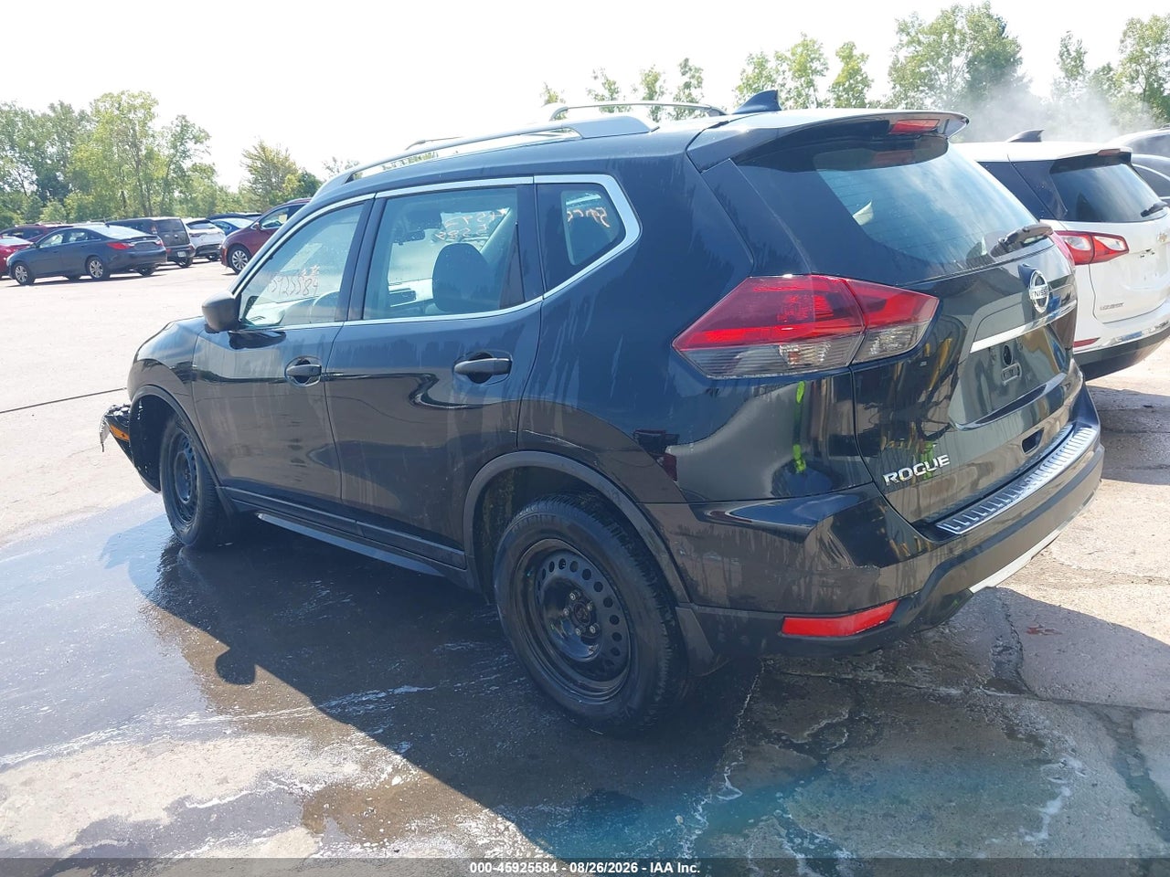 2019 NISSAN ROGUE S · 3/11