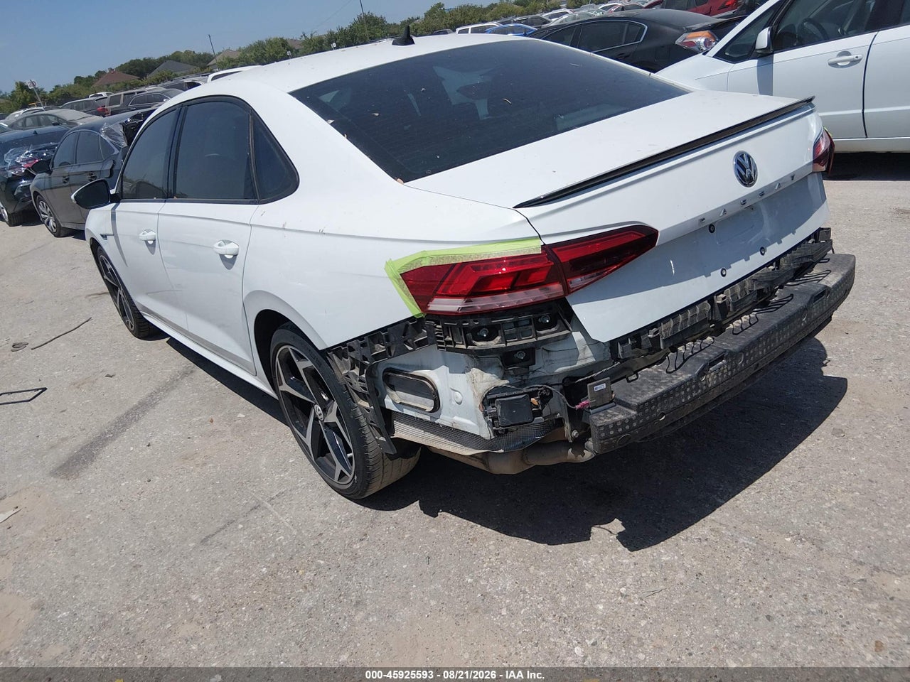 2021 VOLKSWAGEN PASSAT 2.0T R-LINE · 3/11