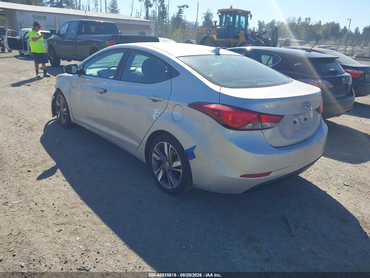 2015 HYUNDAI ELANTRA SE · 3/11