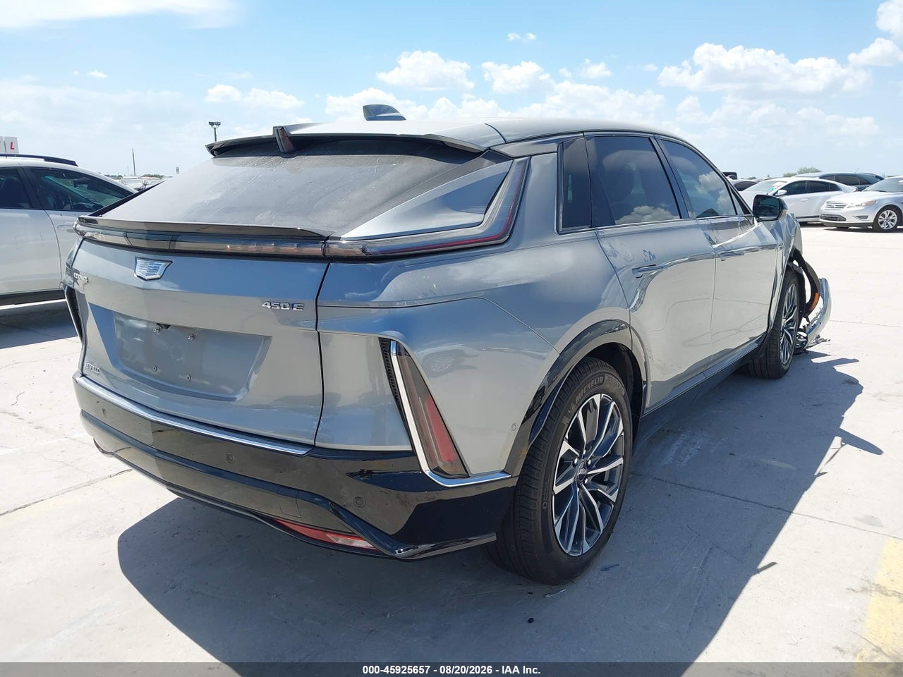 2024 CADILLAC LYRIQ SPORT W/1SJ · 4/11