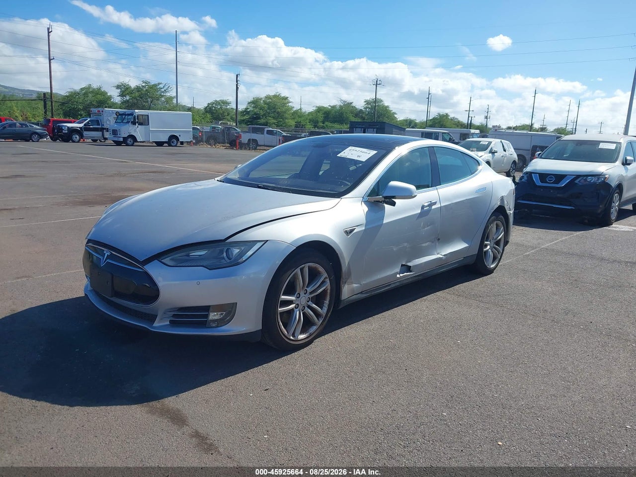 2013 TESLA MODEL S · 2/11