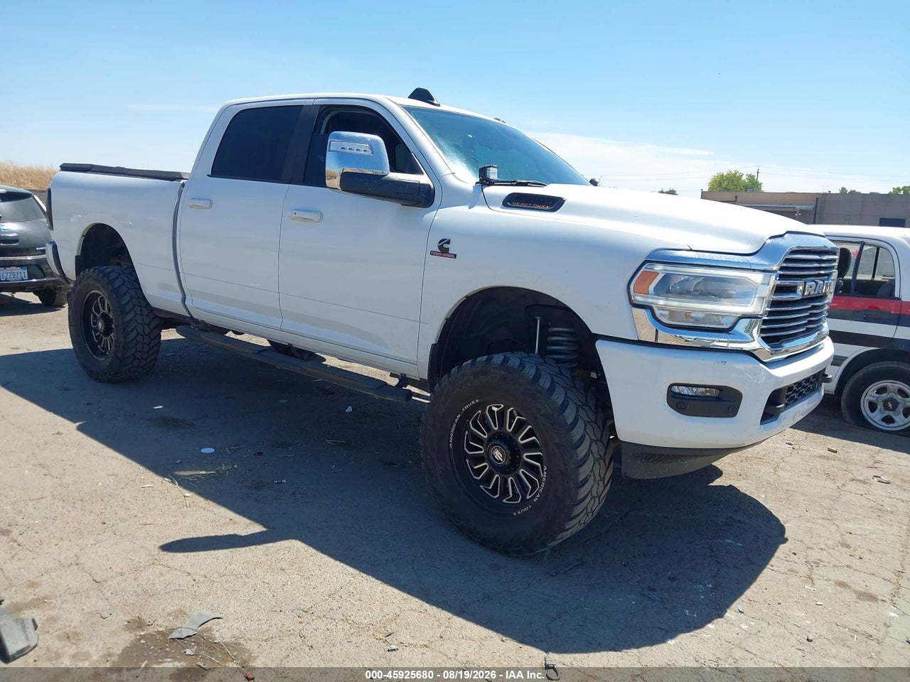3C6UR5FL4RG****** · 2024 RAM 2500 LARAMIE  4X4 6'4 BOX