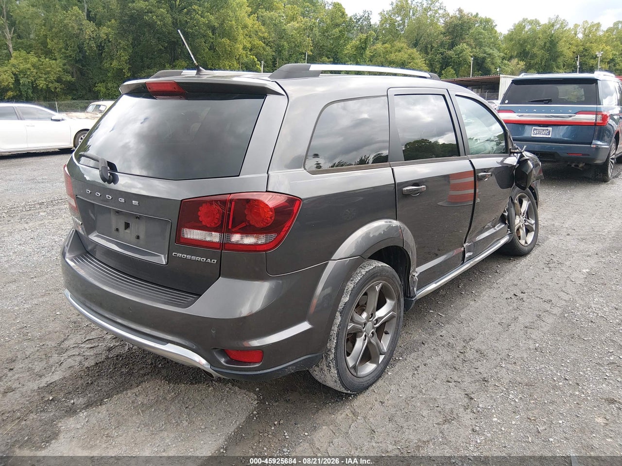 2016 DODGE JOURNEY CROSSROAD PLUS · 4/11