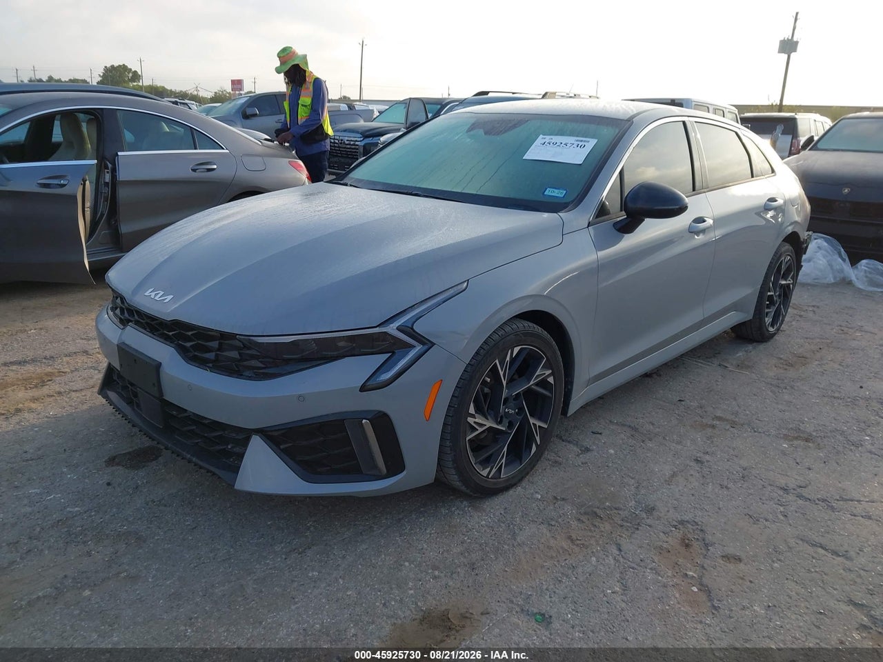 2025 KIA K5 GT-LINE · 2/11
