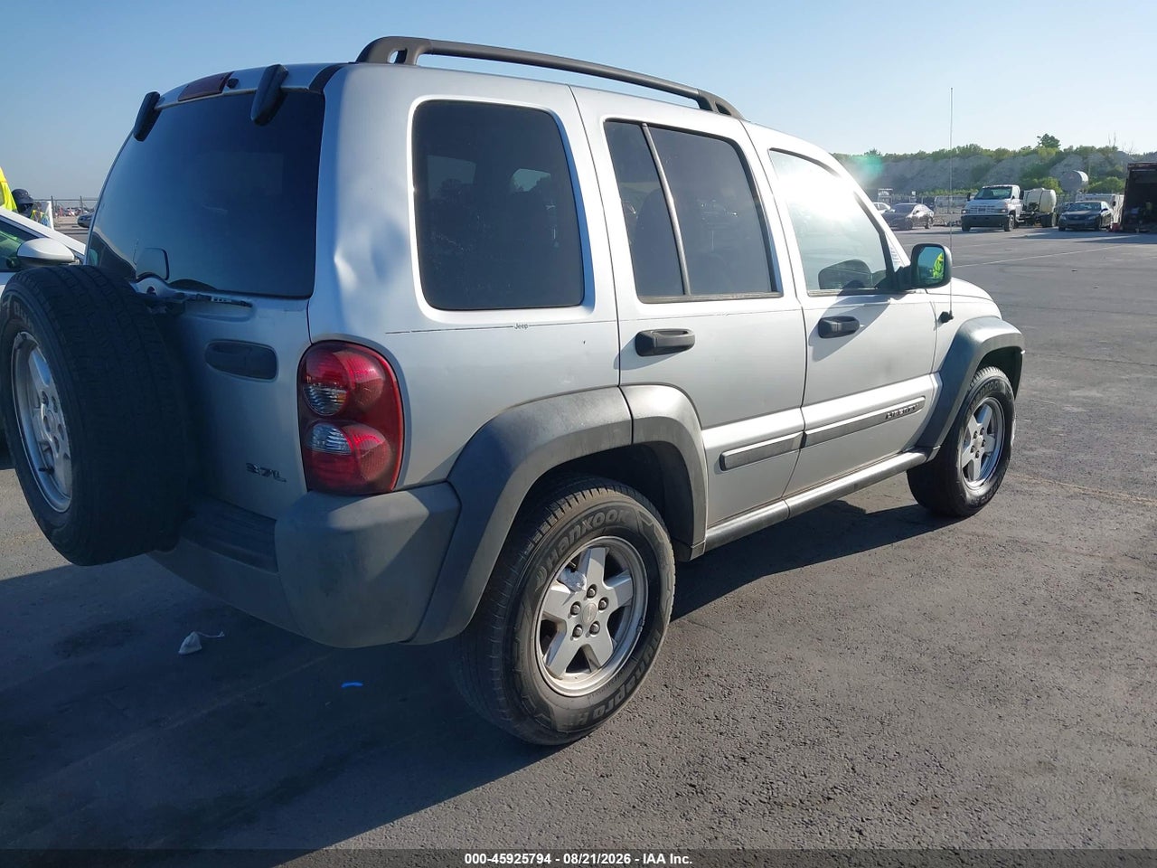 2005 JEEP LIBERTY SPORT · 4/11