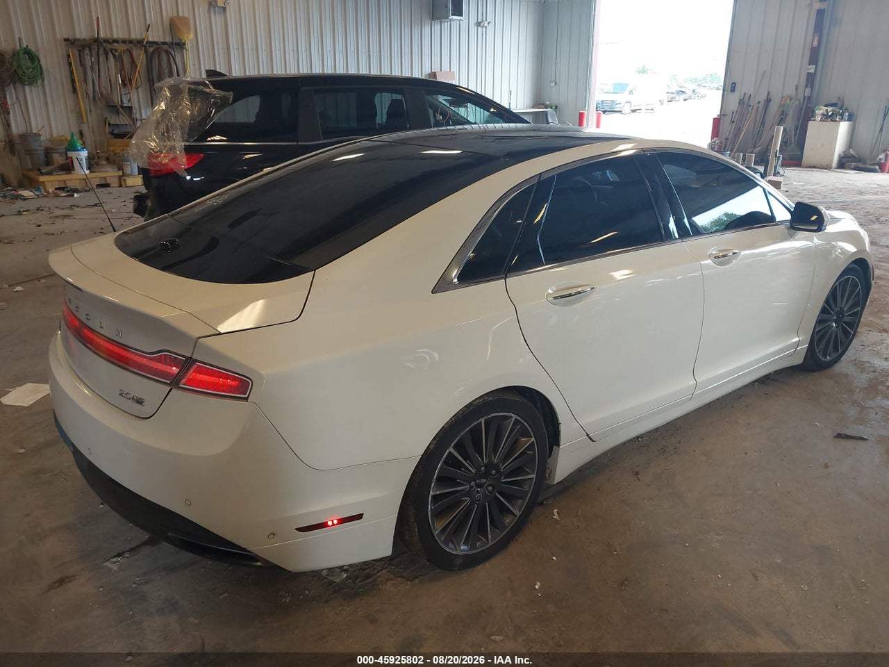 2013 LINCOLN MKZ · 4/11