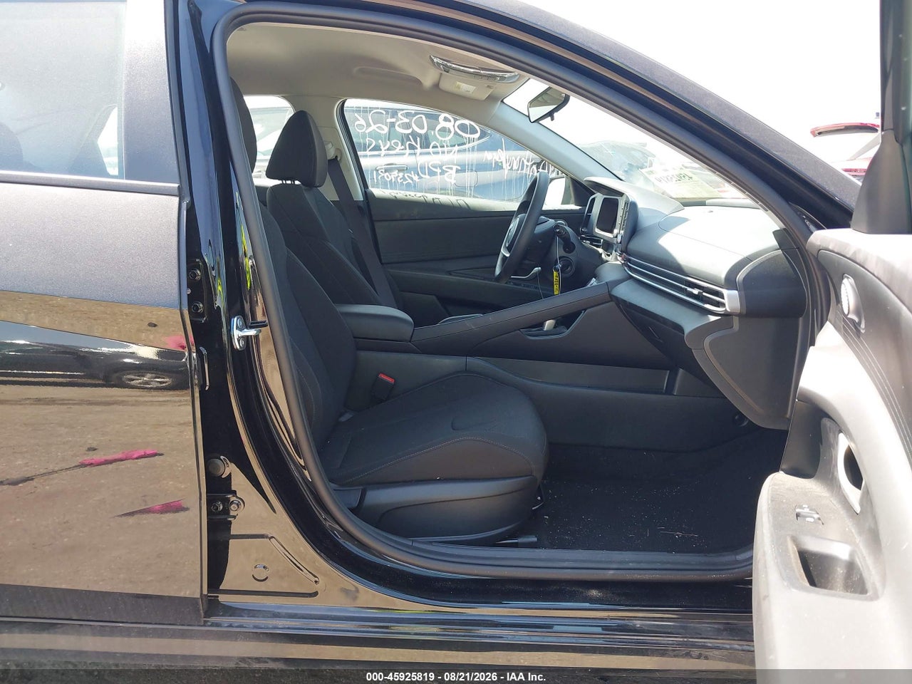 2026 HYUNDAI ELANTRA SE · 5/11