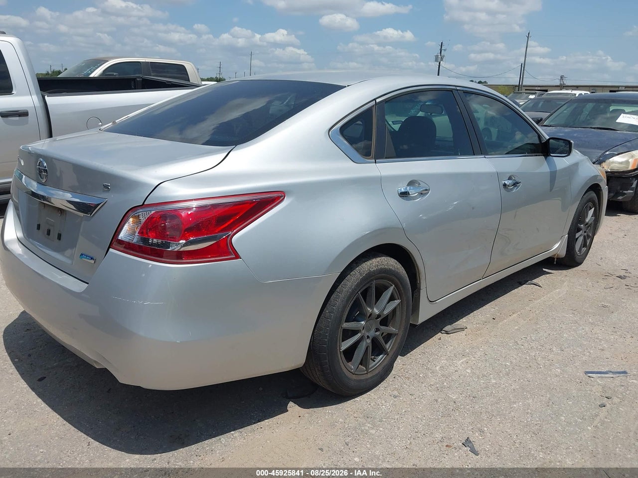 2013 NISSAN ALTIMA 2.5 S · 4/11