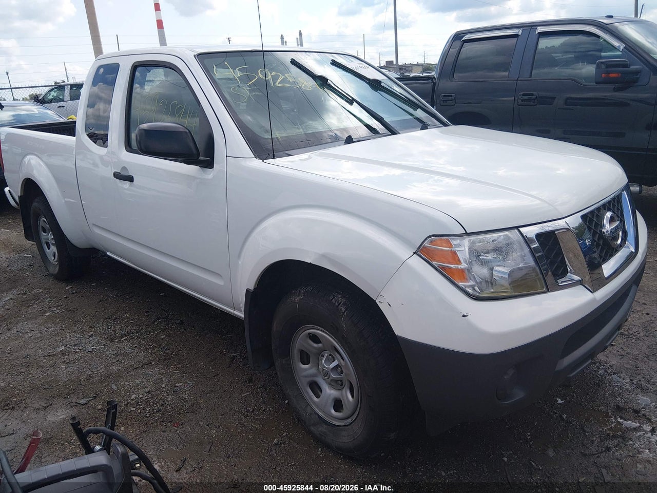 2019 NISSAN FRONTIER S · 6/11