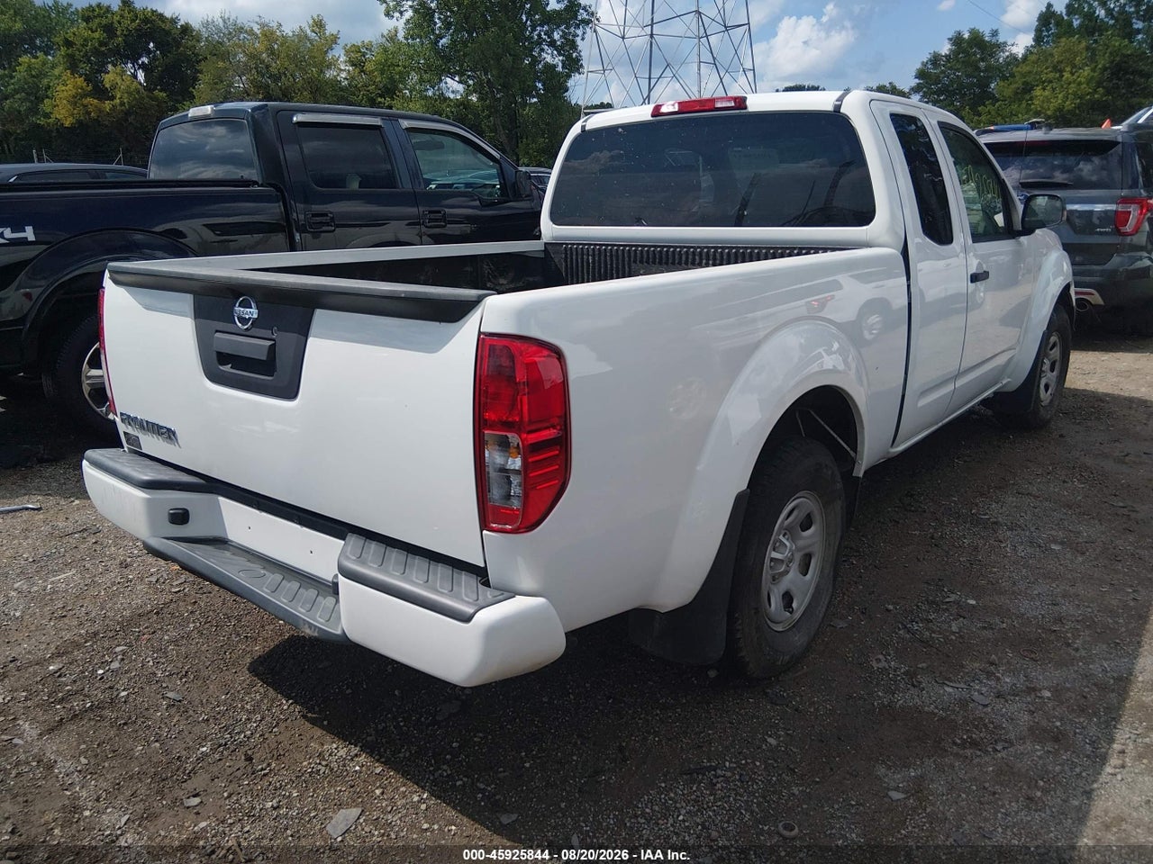 2019 NISSAN FRONTIER S · 4/11