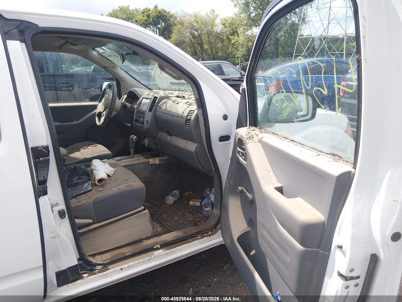 2019 NISSAN FRONTIER S · 5/11