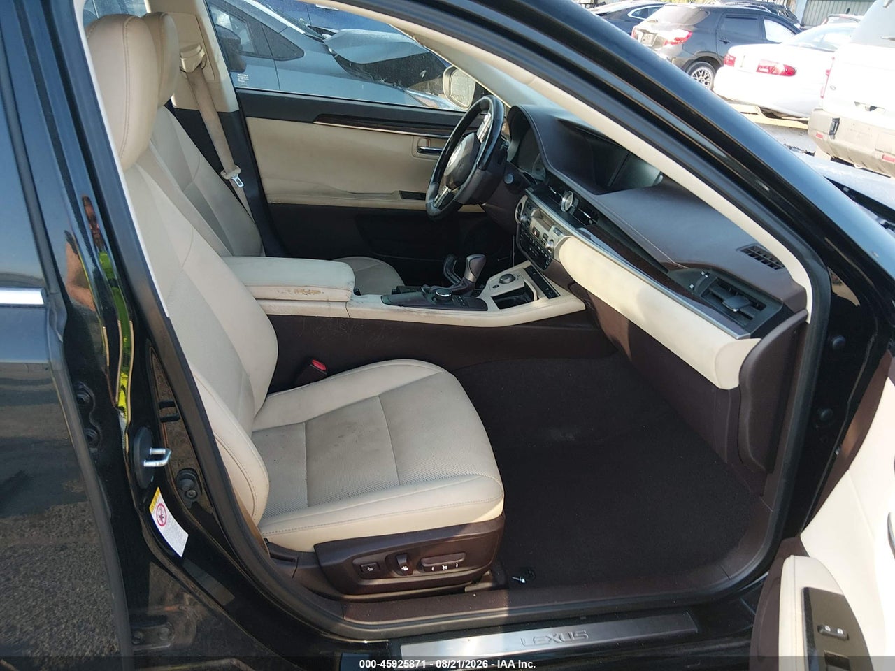 2017 LEXUS ES 350 · 5/11