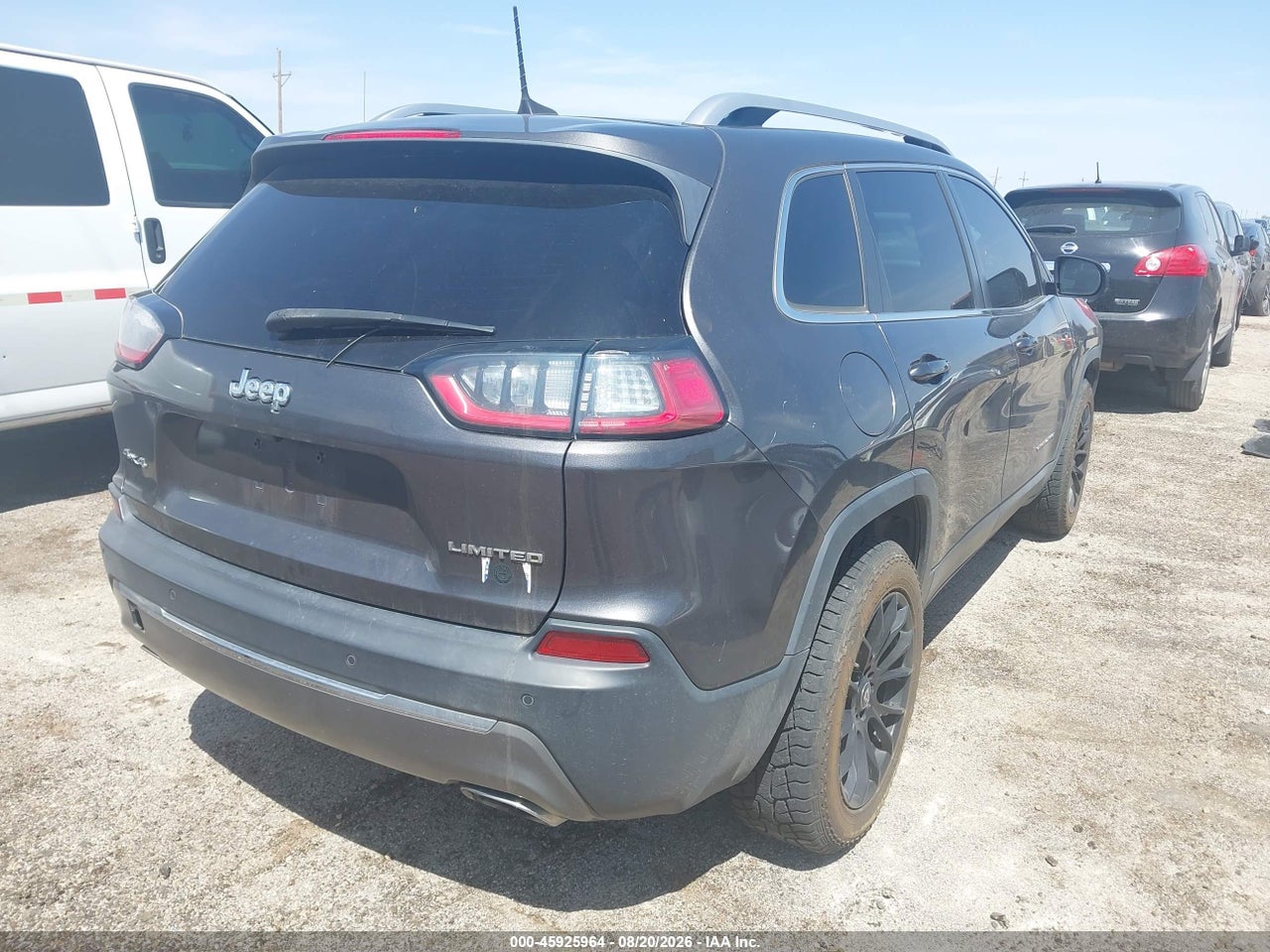 2019 JEEP CHEROKEE LIMITED 4X4 · 4/11