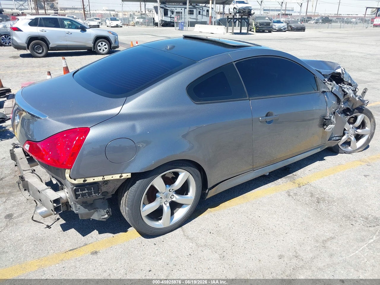 2012 INFINITI G37 JOURNEY · 4/10