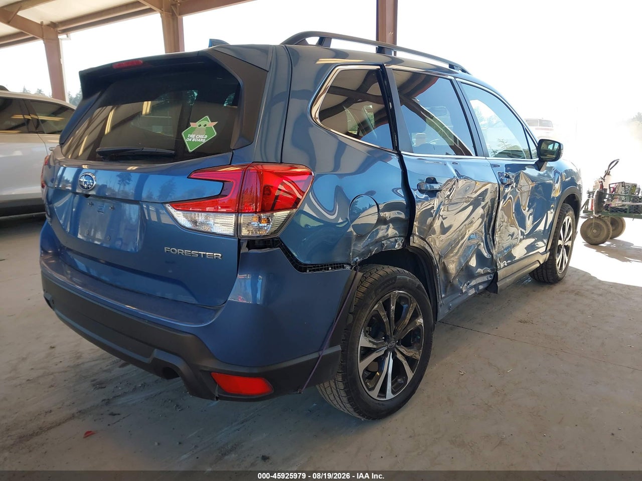 2023 SUBARU FORESTER LIMITED · 4/11
