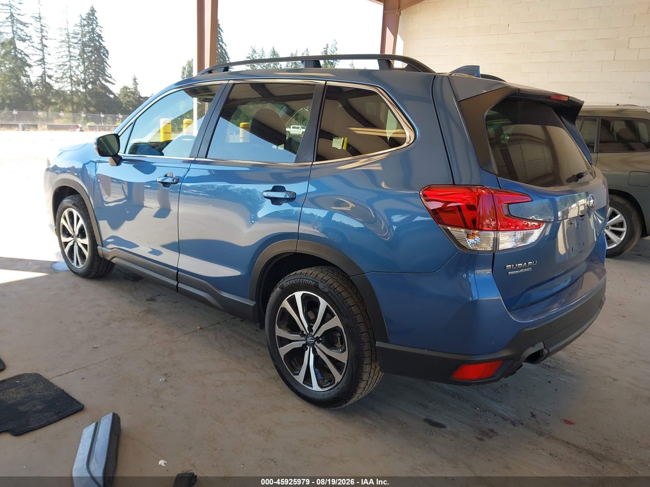 2023 SUBARU FORESTER LIMITED · 3/11