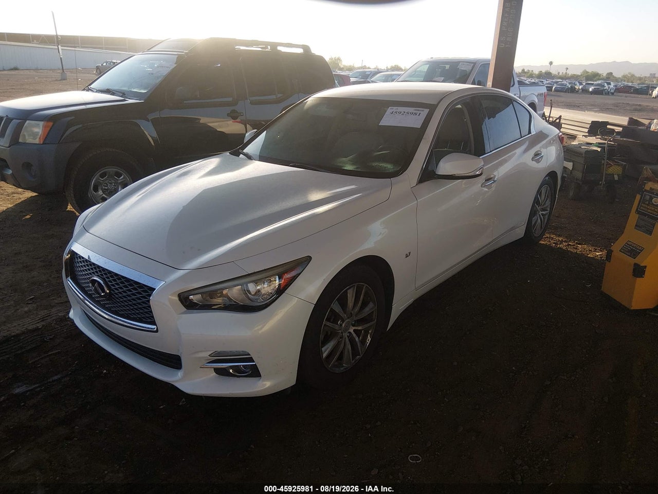 2015 INFINITI Q50   · 2/11