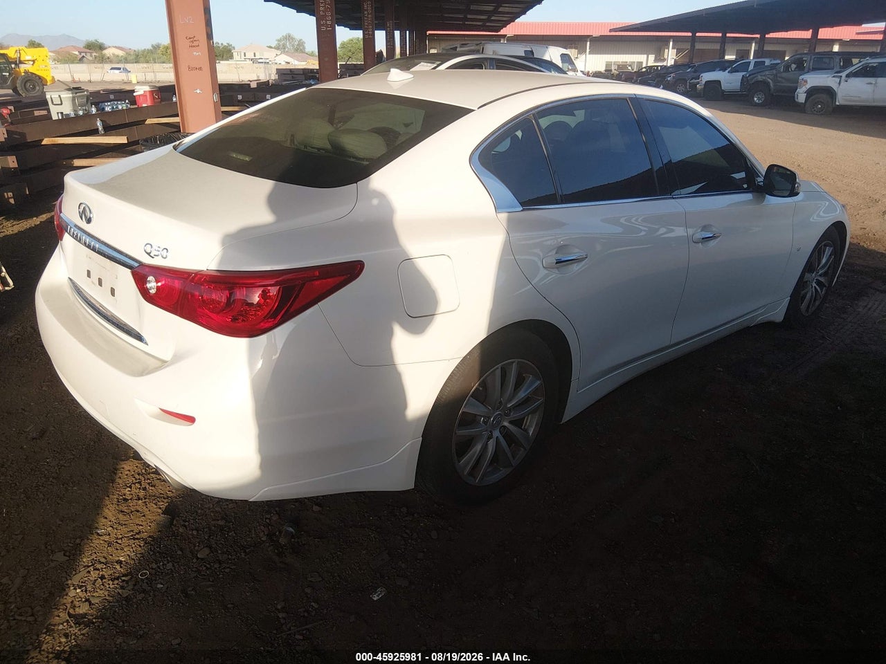 2015 INFINITI Q50   · 4/11