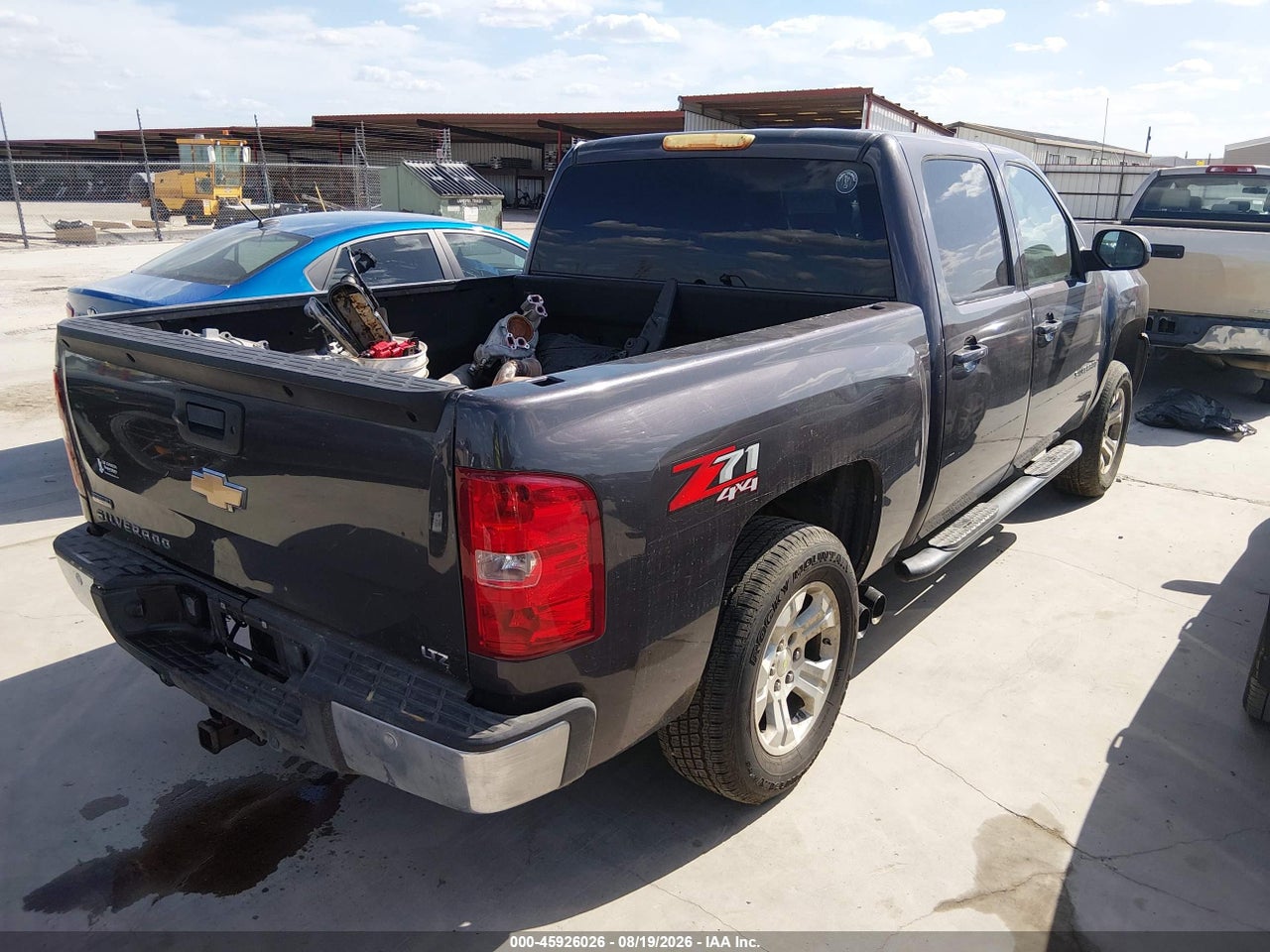 2010 CHEVROLET SILVERADO 1500 LTZ · 4/11