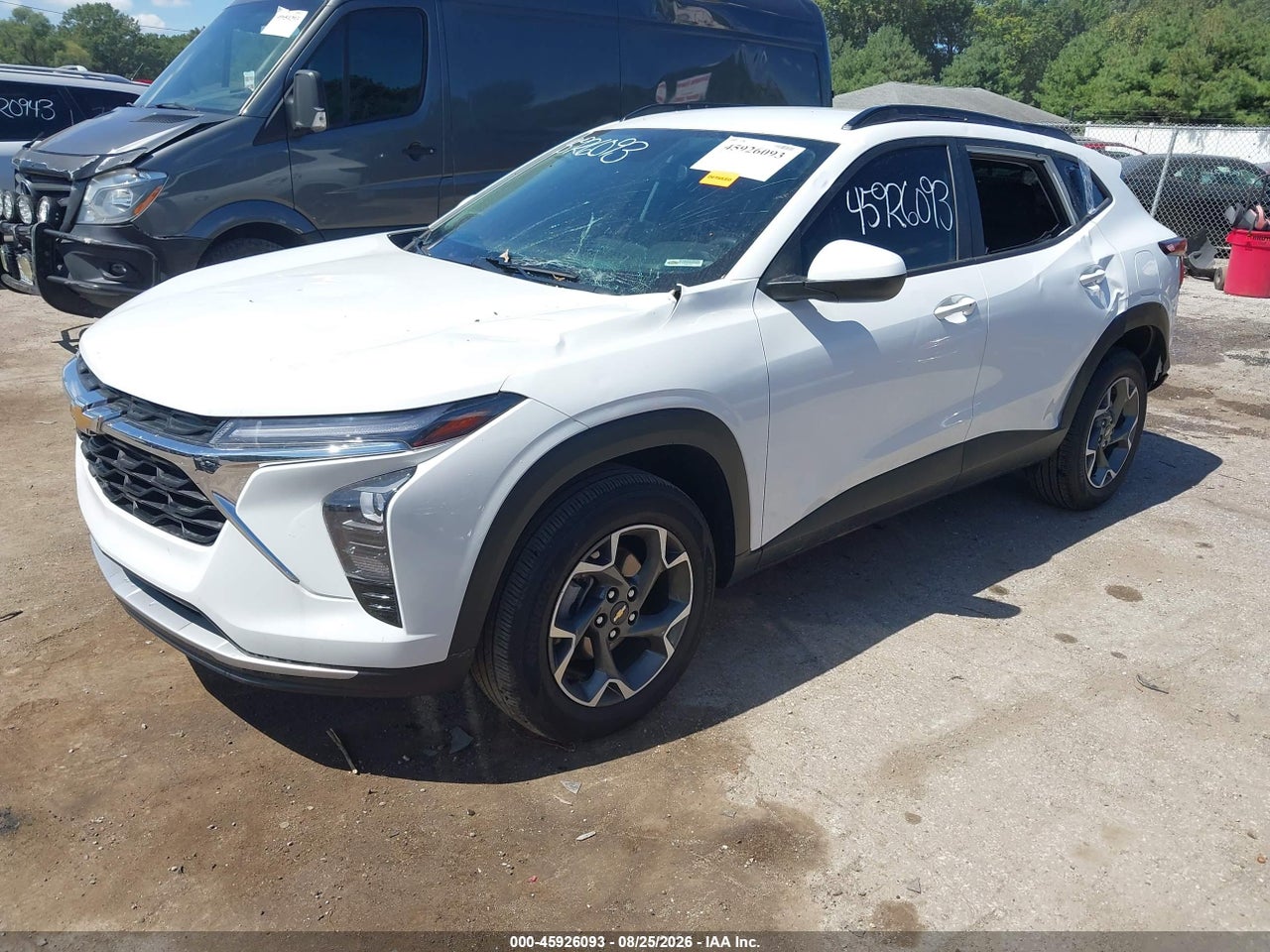 2024 CHEVROLET TRAX FWD LT · 2/11