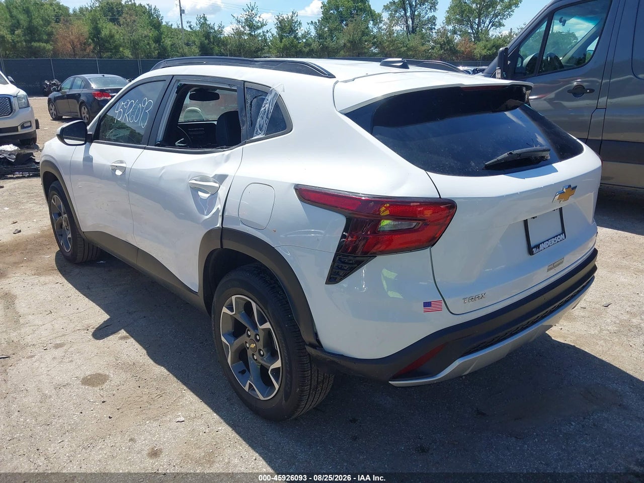 2024 CHEVROLET TRAX FWD LT · 3/11