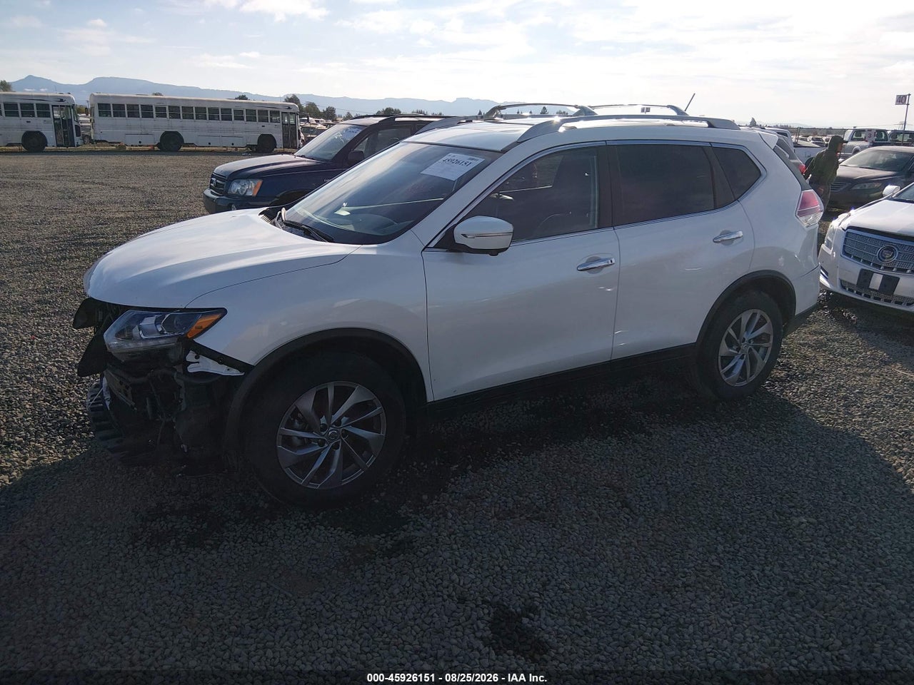 2015 NISSAN ROGUE SL · 2/11