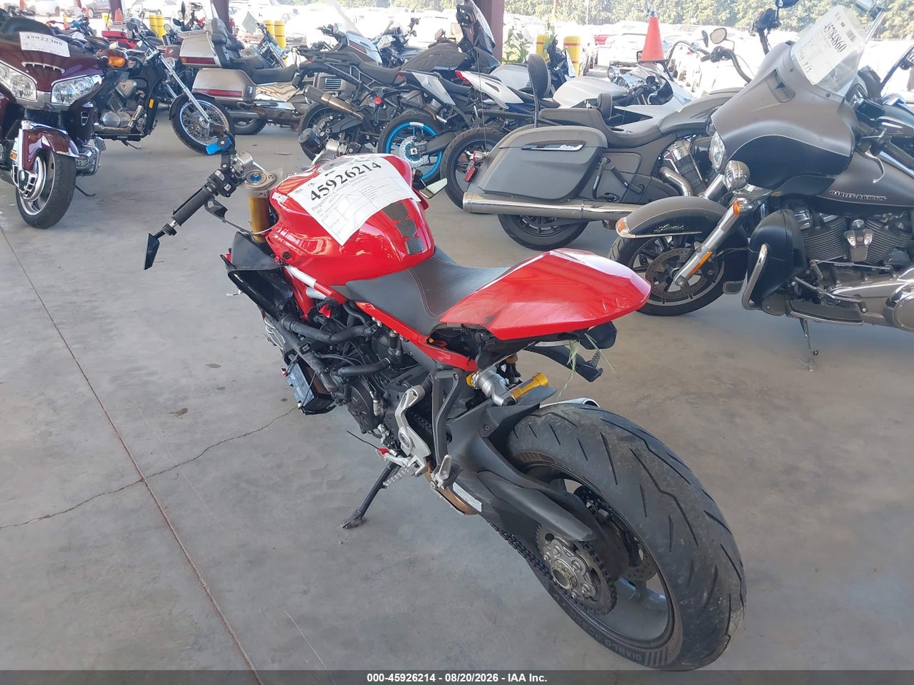 2022 DUCATI SUPERSPORT · 3/10