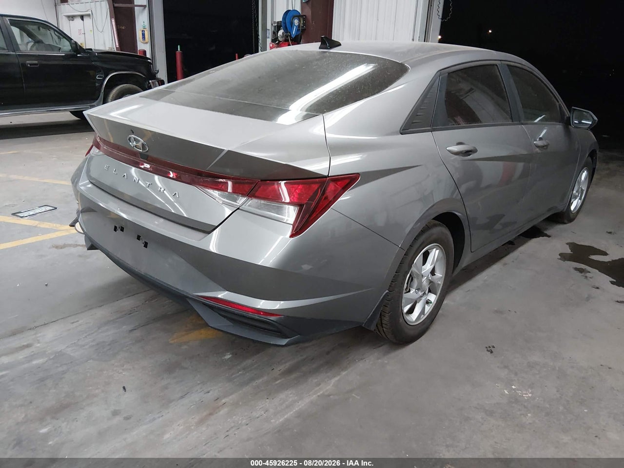 2023 HYUNDAI ELANTRA SE · 4/11