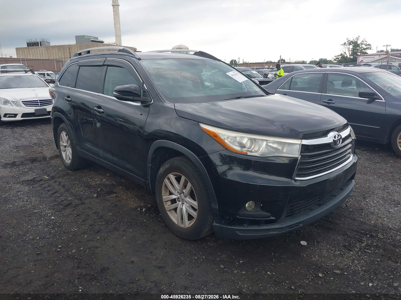 5TDBKRFH1FS****** · 2015 TOYOTA HIGHLANDER LE V6