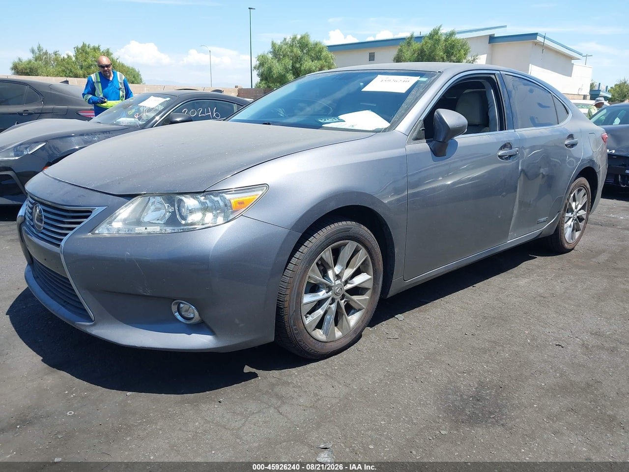2015 LEXUS ES 300H · 2/11