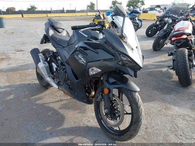ML5EXGH17TD****** · 2026 KAWASAKI EX500 H