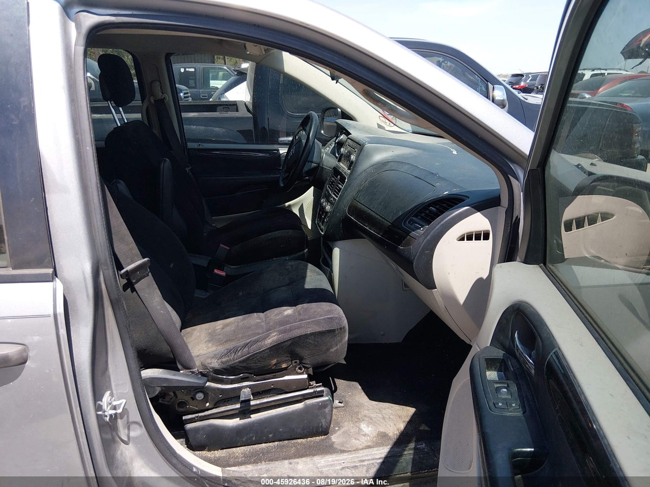 2015 DODGE GRAND CARAVAN AMERICAN VALUE PKG · 5/11