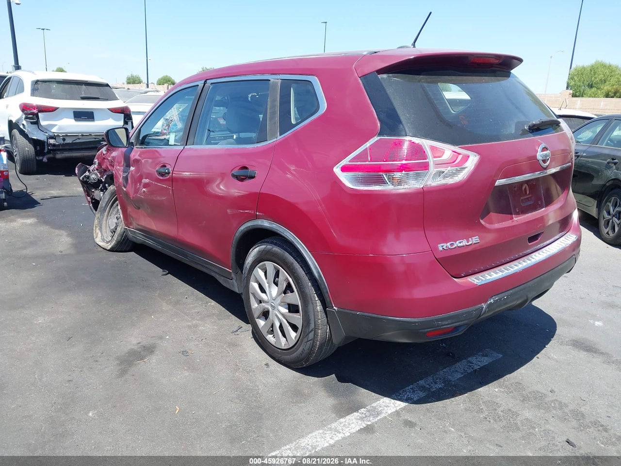 2016 NISSAN ROGUE S · 3/11
