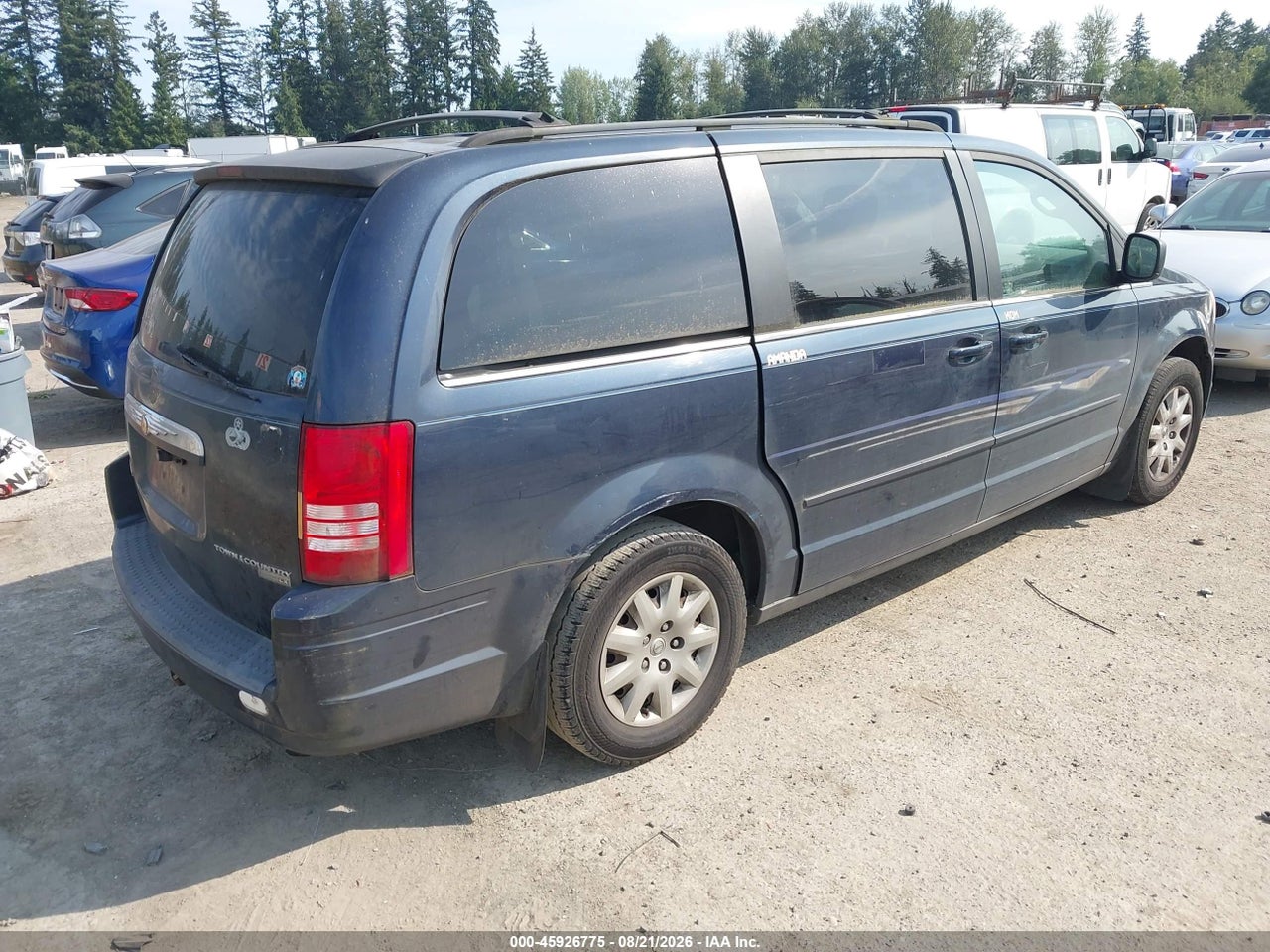 2009 CHRYSLER TOWN &amp; COUNTRY LX · 4/11