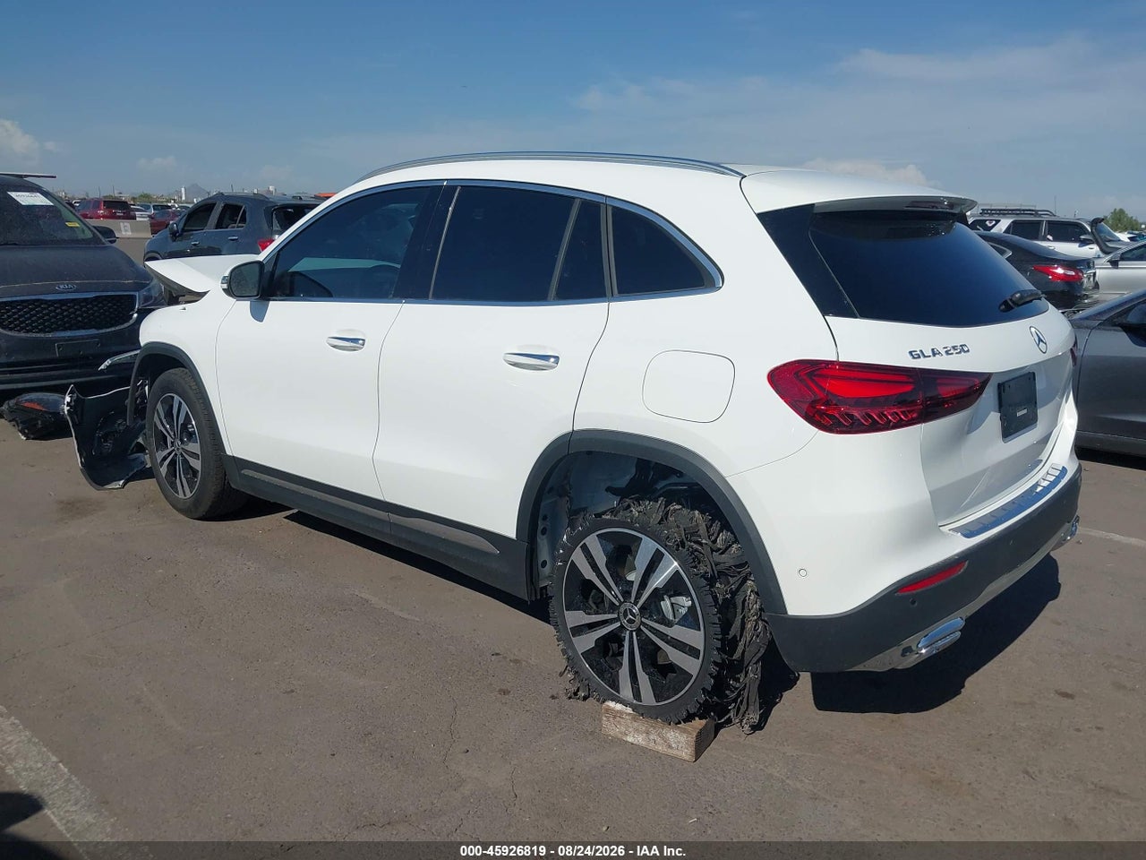 2026 MERCEDES-BENZ GLA 250 4MATIC · 3/11