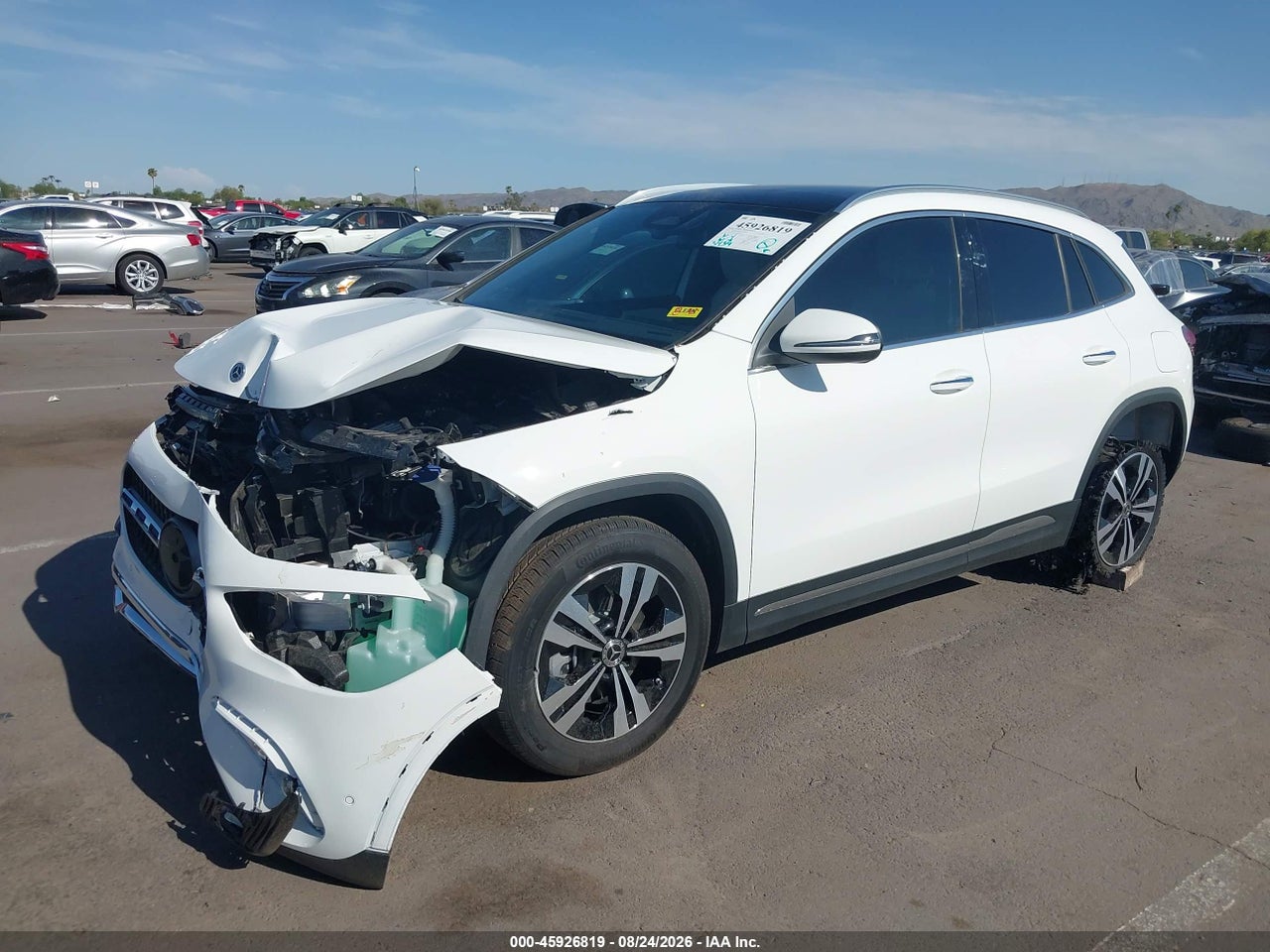 2026 MERCEDES-BENZ GLA 250 4MATIC · 2/11