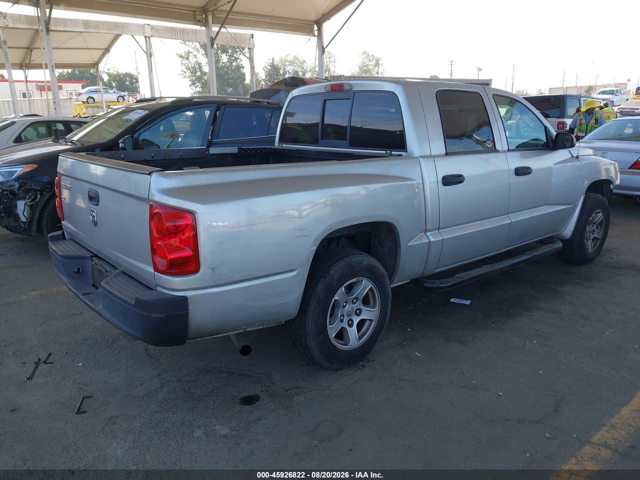 2006 DODGE DAKOTA SLT · 4/11