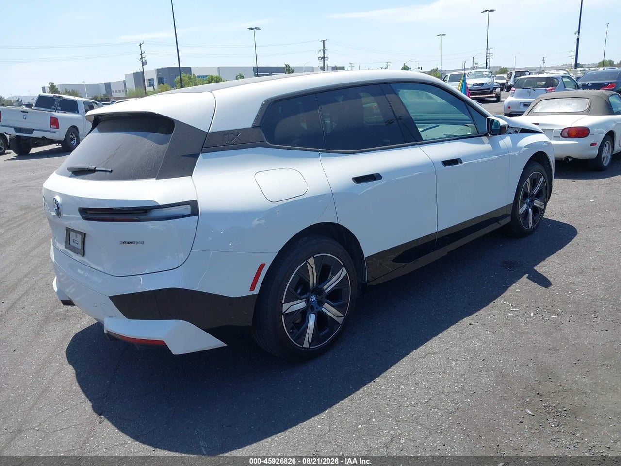 2023 BMW IX XDRIVE50 · 4/11