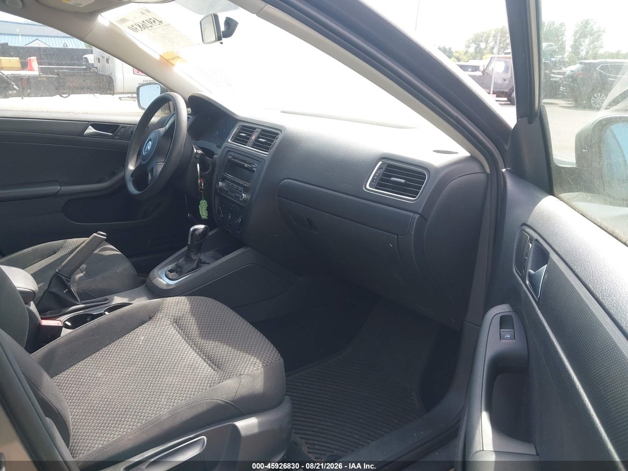 2014 VOLKSWAGEN JETTA 2.0L S · 5/11