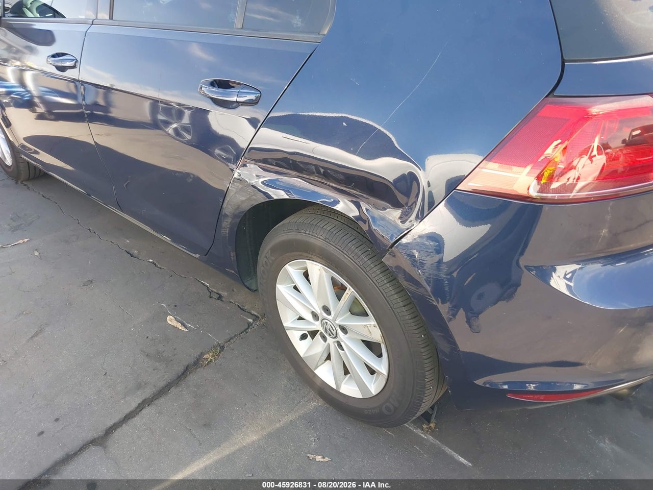 2015 VOLKSWAGEN GOLF TSI S 4-DOOR · 6/11