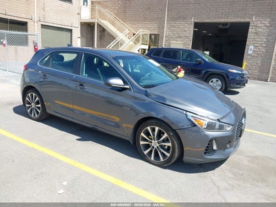 KMHH35LE1JU****** · 2018 HYUNDAI ELANTRA GT