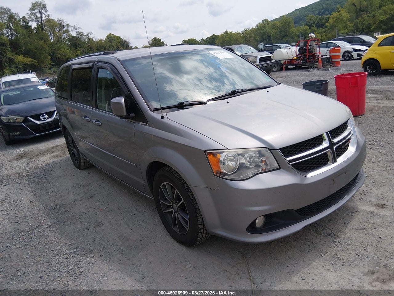 2C4RDGCG1HR****** · 2017 DODGE GRAND CARAVAN SXT