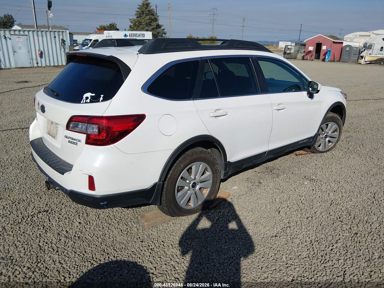 2017 SUBARU OUTBACK 2.5I PREMIUM · 4/11